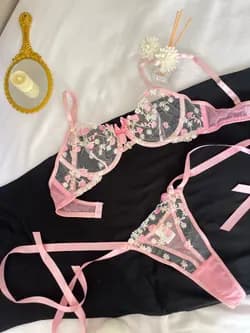 Conjunto Flower